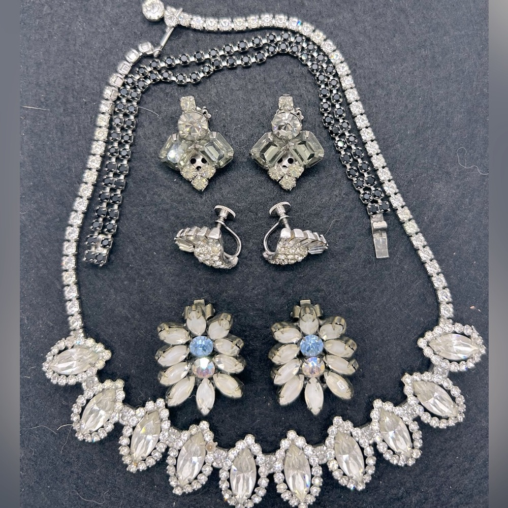 Lot of Vintage Jewelry
